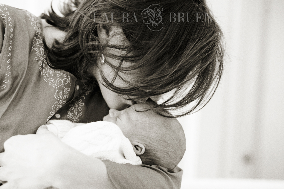 Laura Bruen, NYC & NJ Newborn Photographer