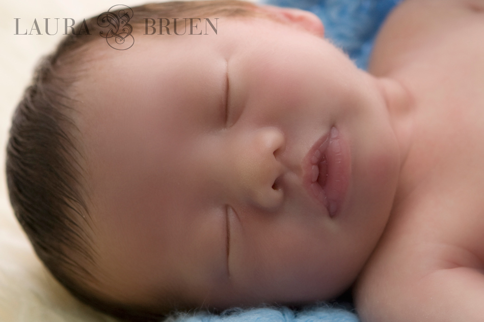 Laura Bruen - NYC & NJ Newborn Photographer