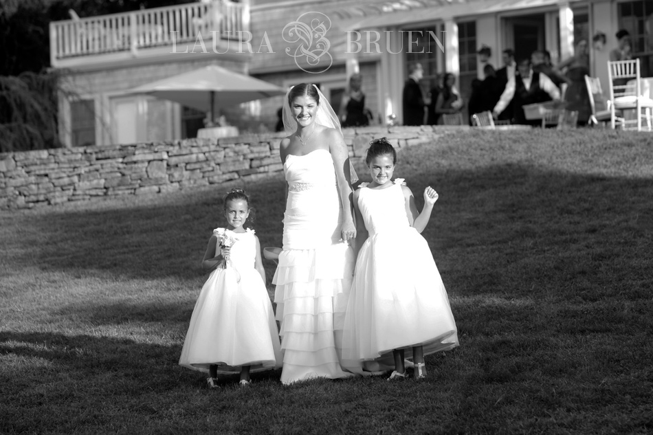 Laura Bruen Photographer, Hampton's Wedding
